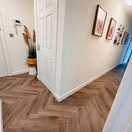 게스트하우스 Private In Modern Shared Apartment, Each With Kitchenette,